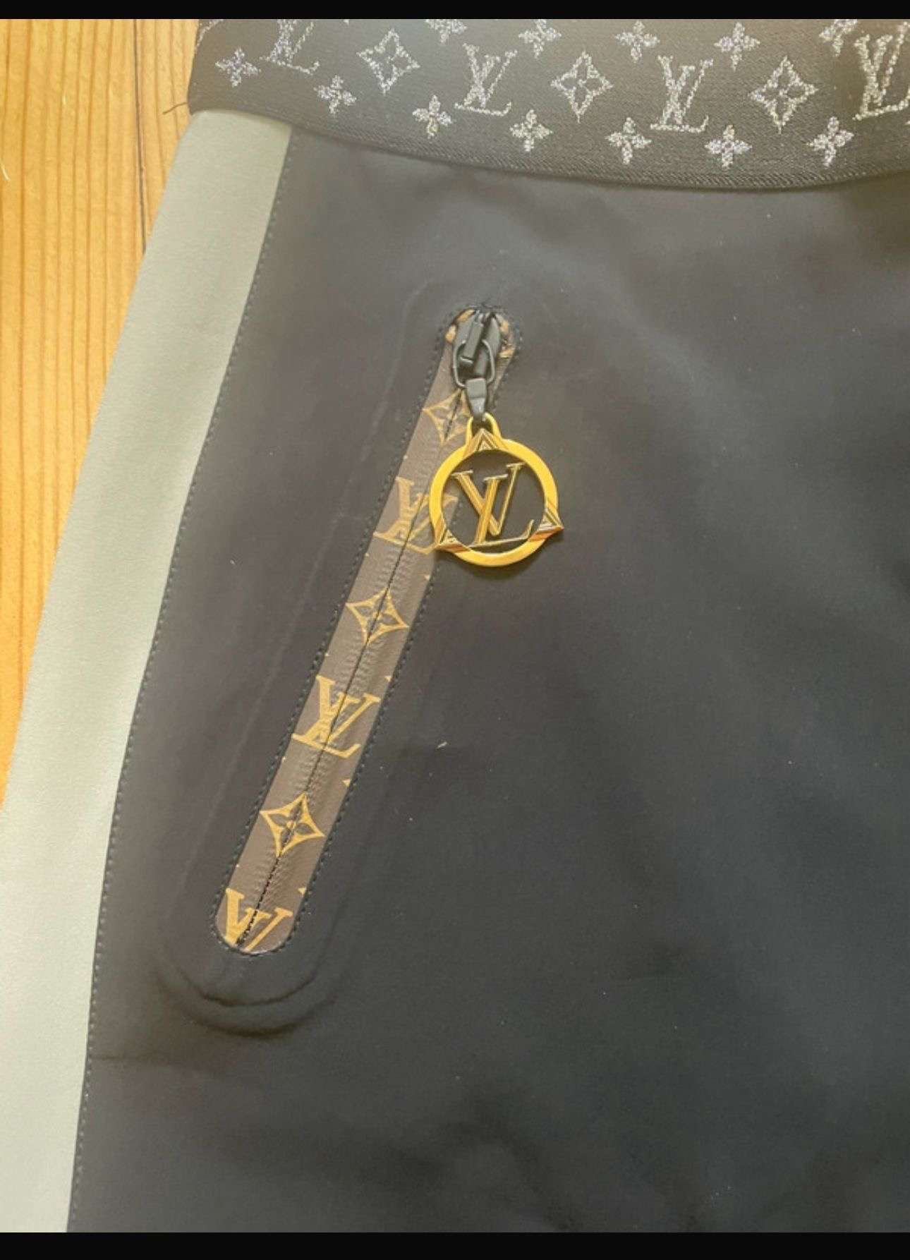 Louis Vuitton leginy