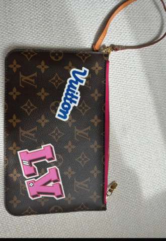 https://www.vipluxury.sk/Louis Vuitton clutch