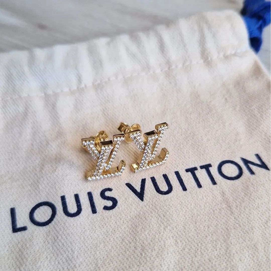 Louis Vuitton Nausnice Iconic