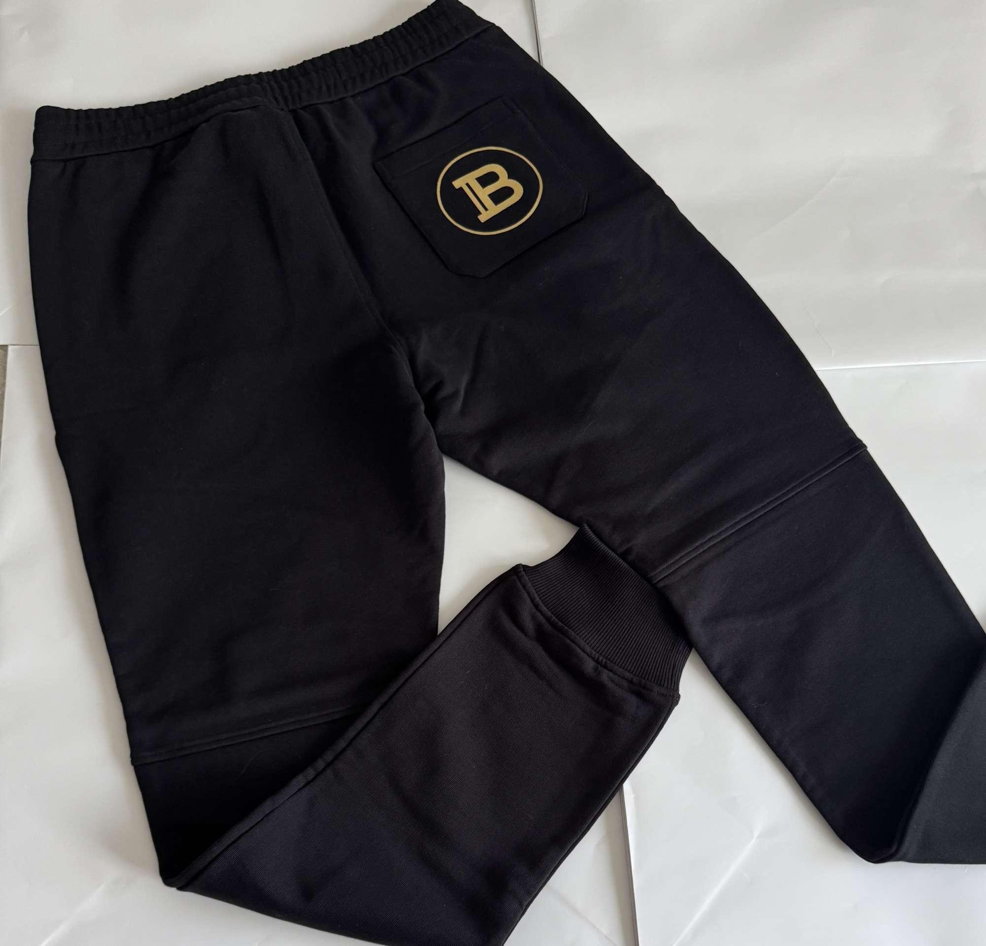 Balmain pánske tepláky veľkosť XL