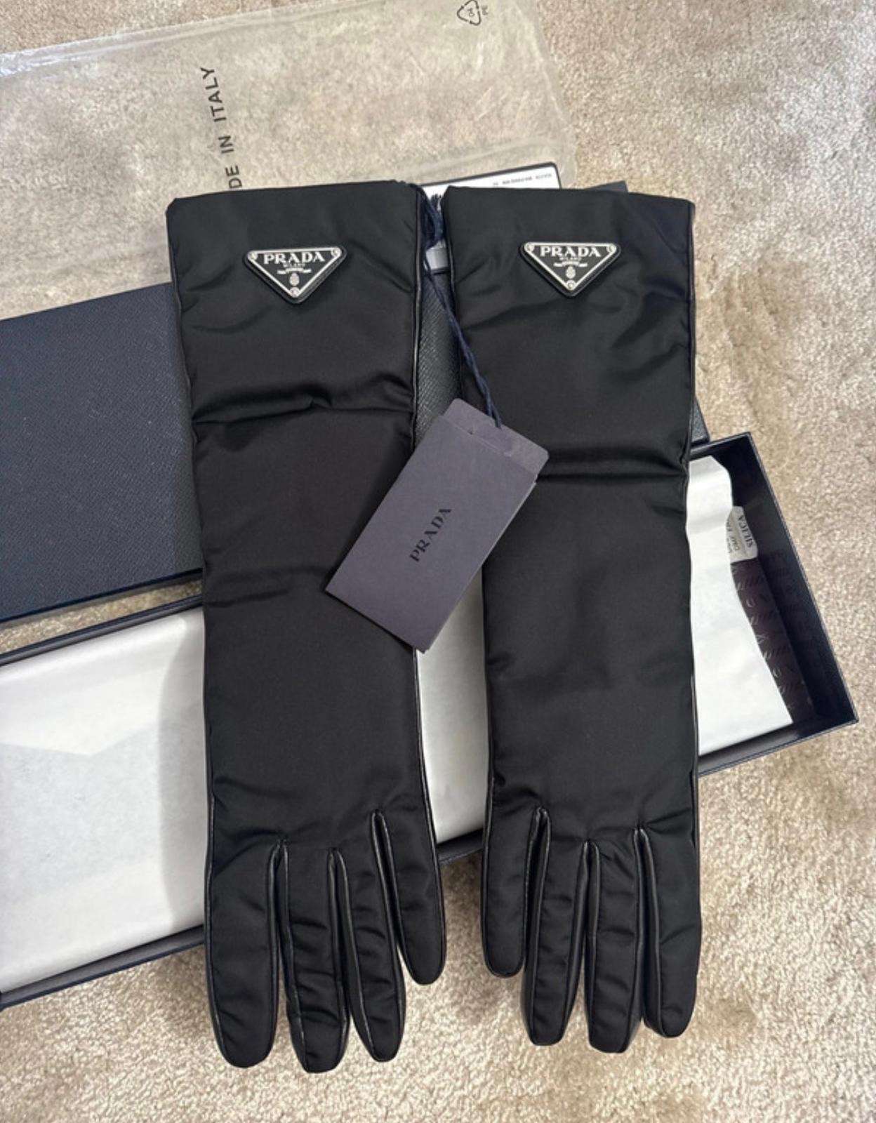Prada rukavice