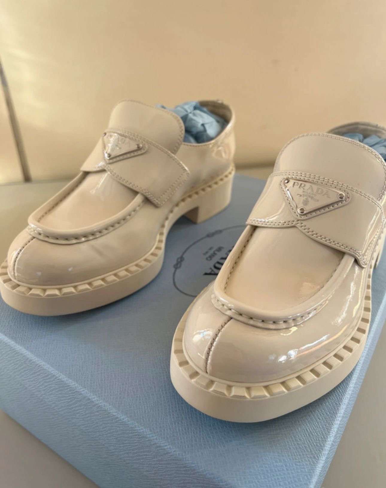 Prada mokasíny