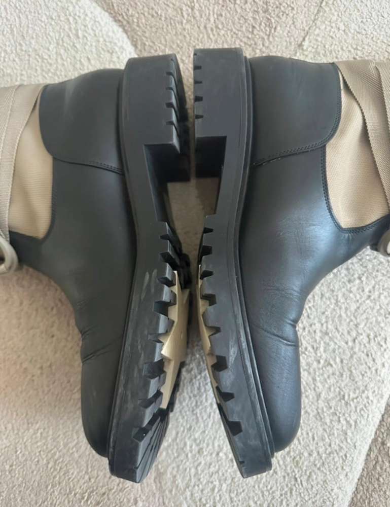 Dior čizmy