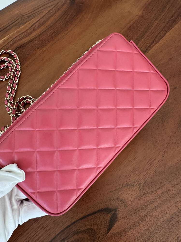 Chanel Double Zipper Chain Wallet – Mini Matelassé Lambskin Bag in Pink