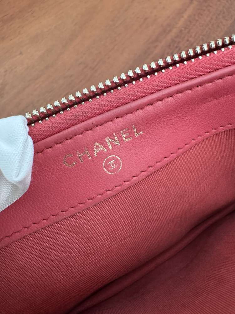 Chanel Double Zipper Chain Wallet – Mini Matelassé Lambskin Bag in Pink