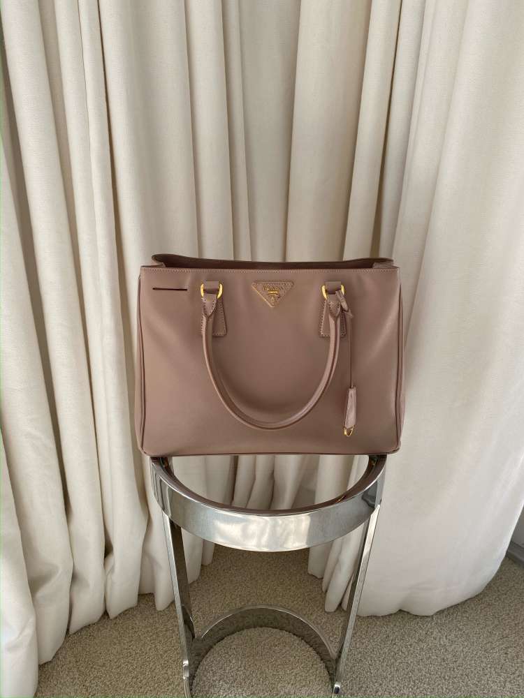 Prada Galleria medium tote bag Cammeo