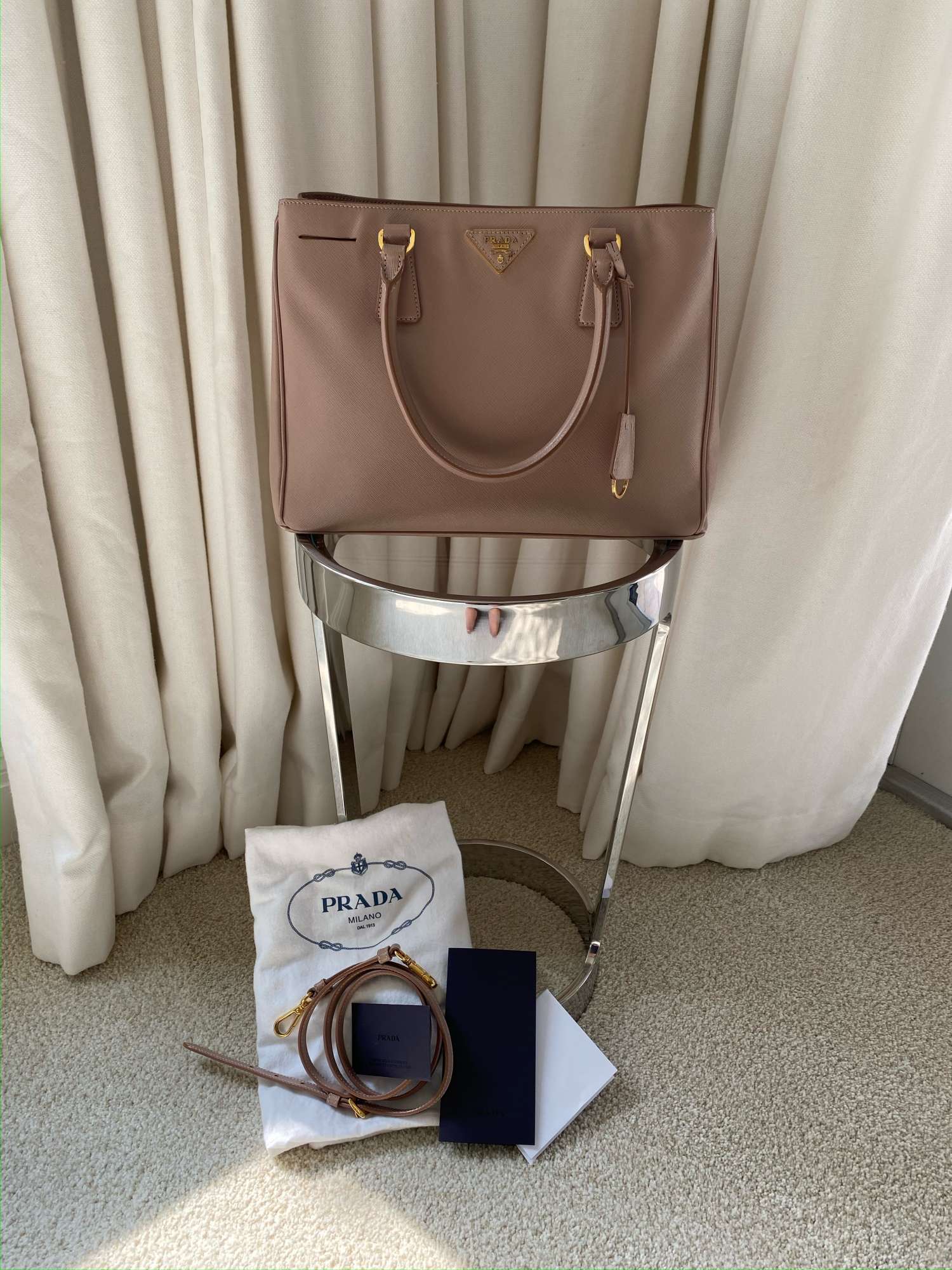 Prada Galleria medium tote bag Cammeo