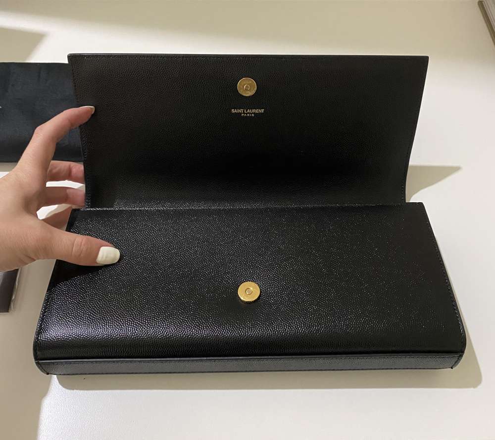 Yves Saint Laurent YSL Kate cerne psanicko