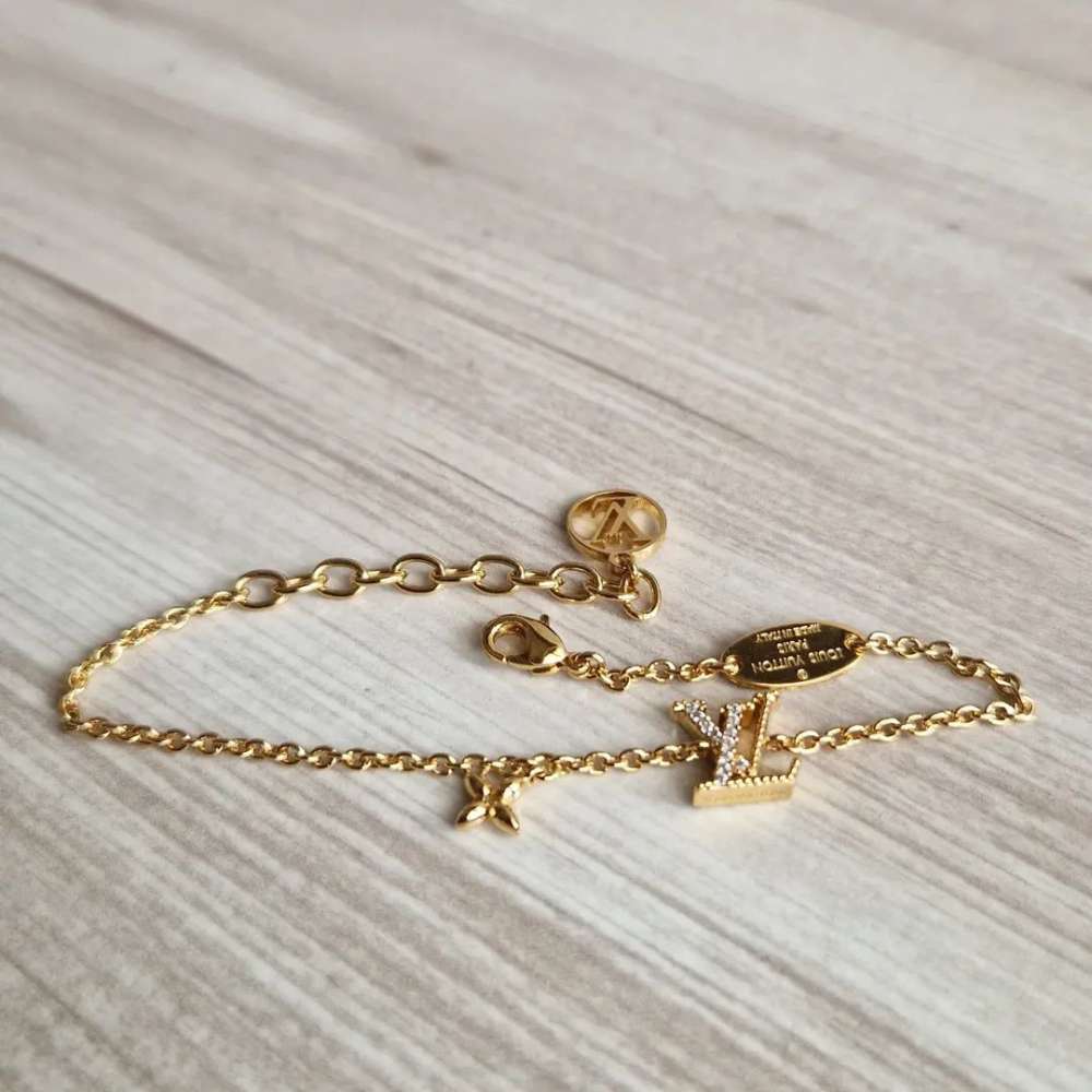 Louis Vuitton Naramek