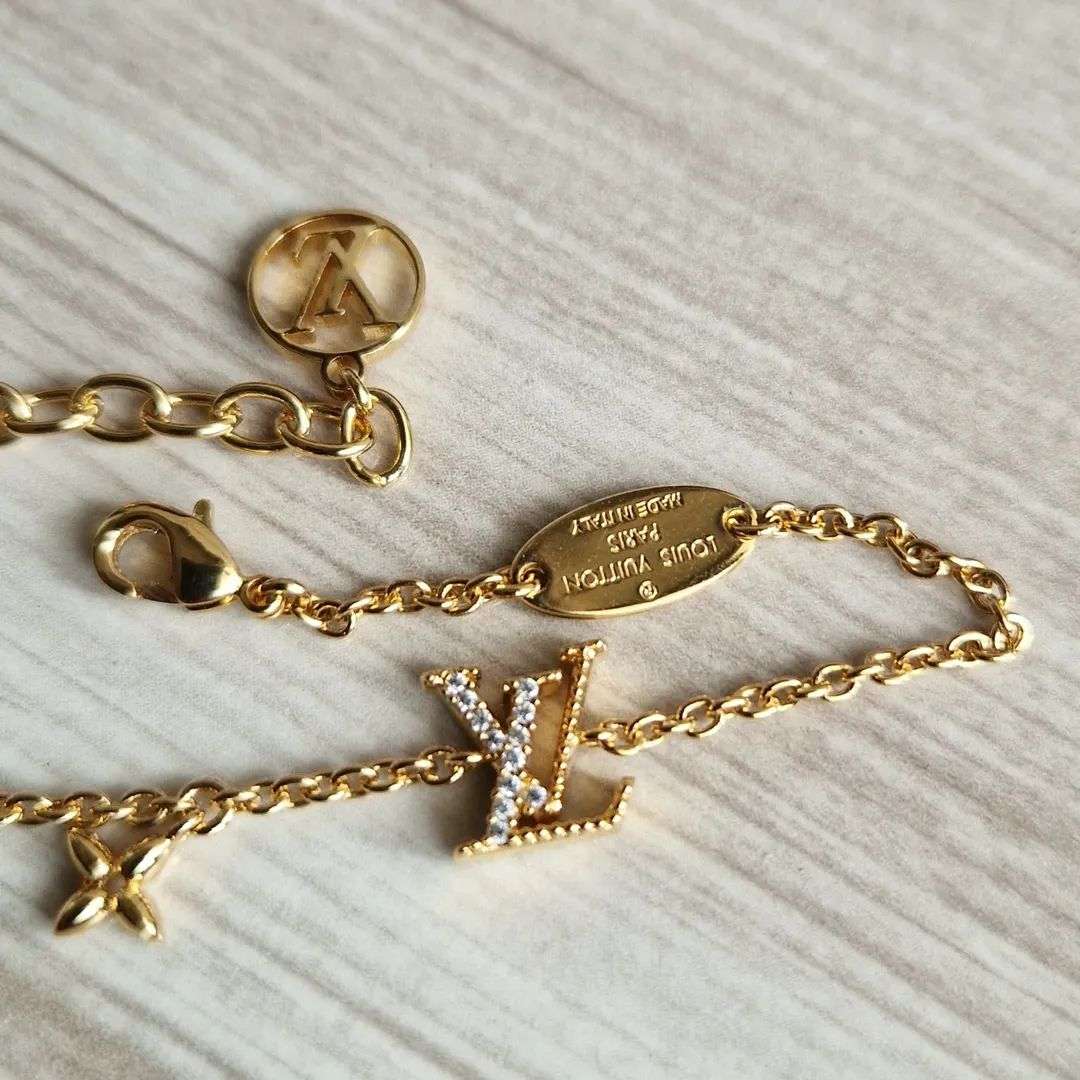 Louis Vuitton Naramek