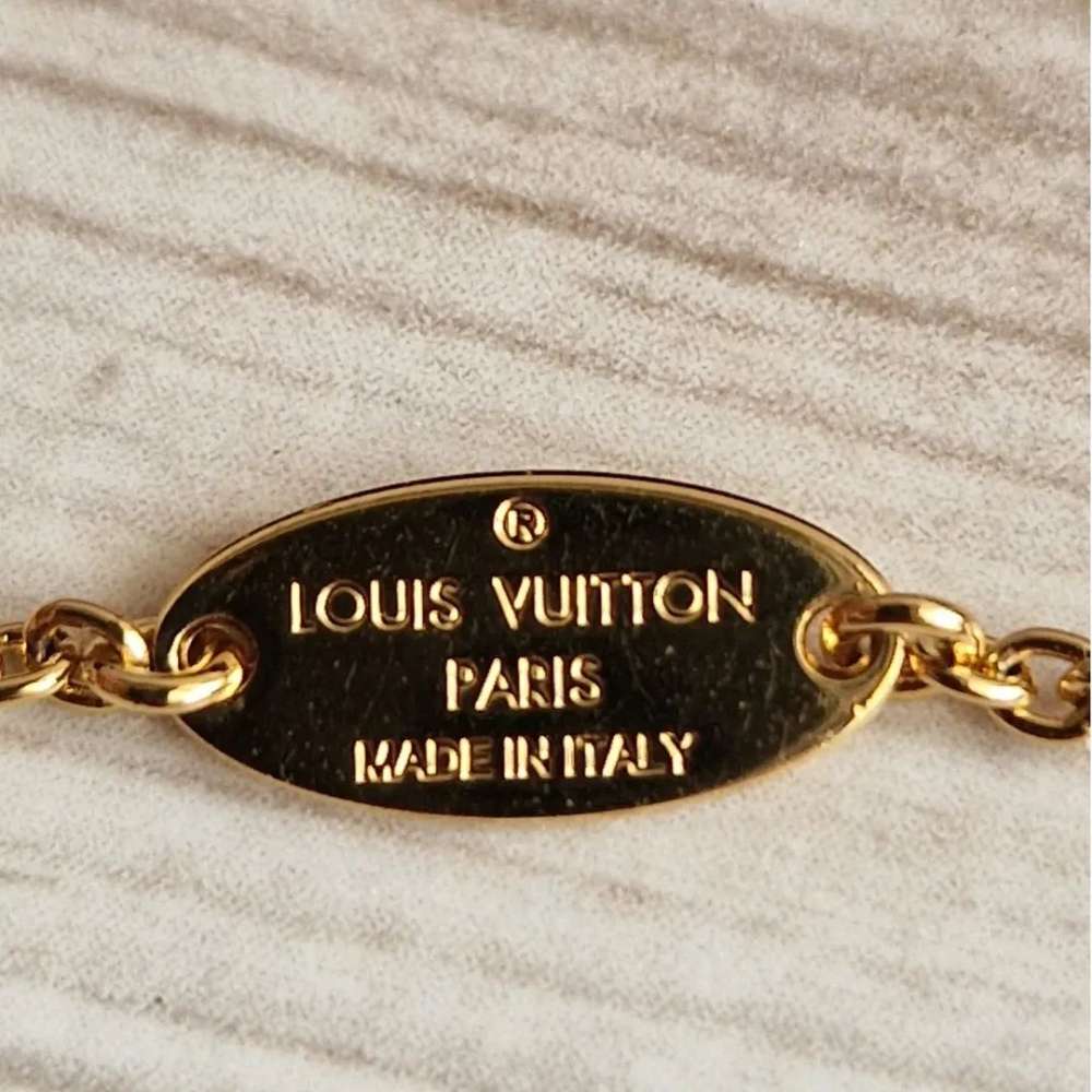 Louis Vuitton Naramek