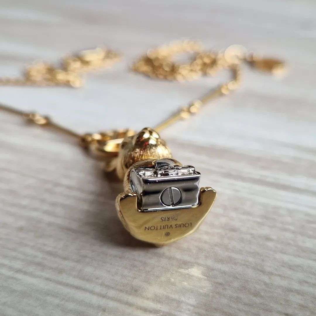 Louis Vuitton Nahrdelnik