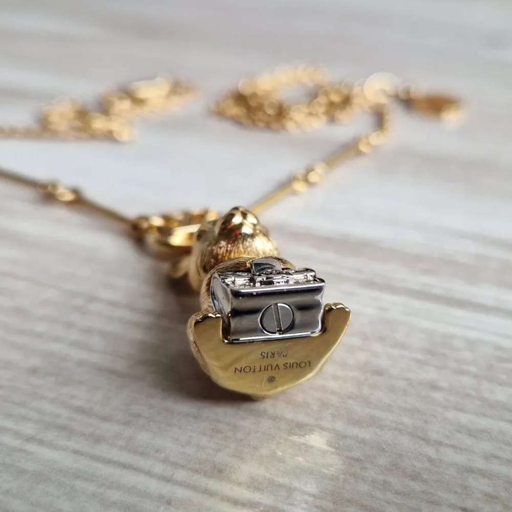 Louis Vuitton Nahrdelnik