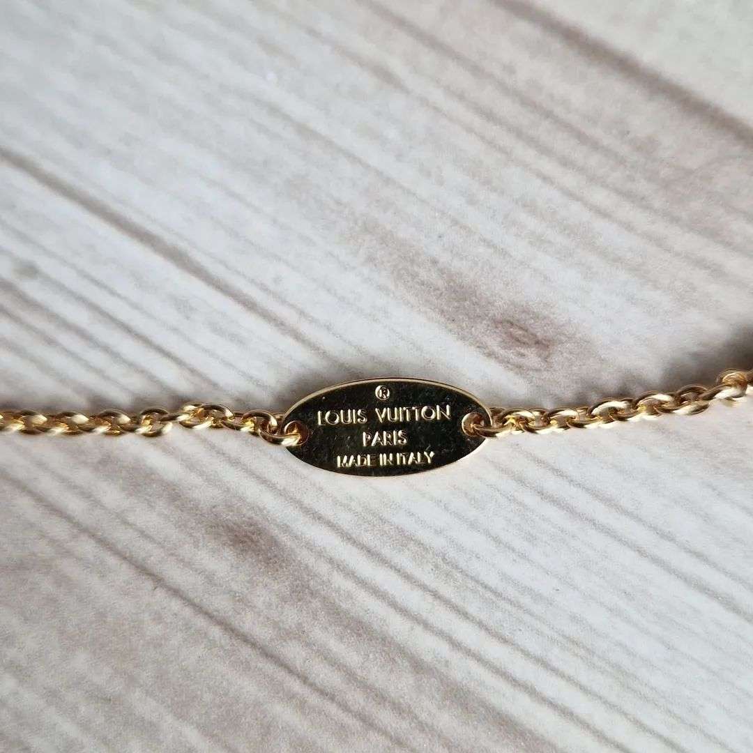 Louis Vuitton Nahrdelnik