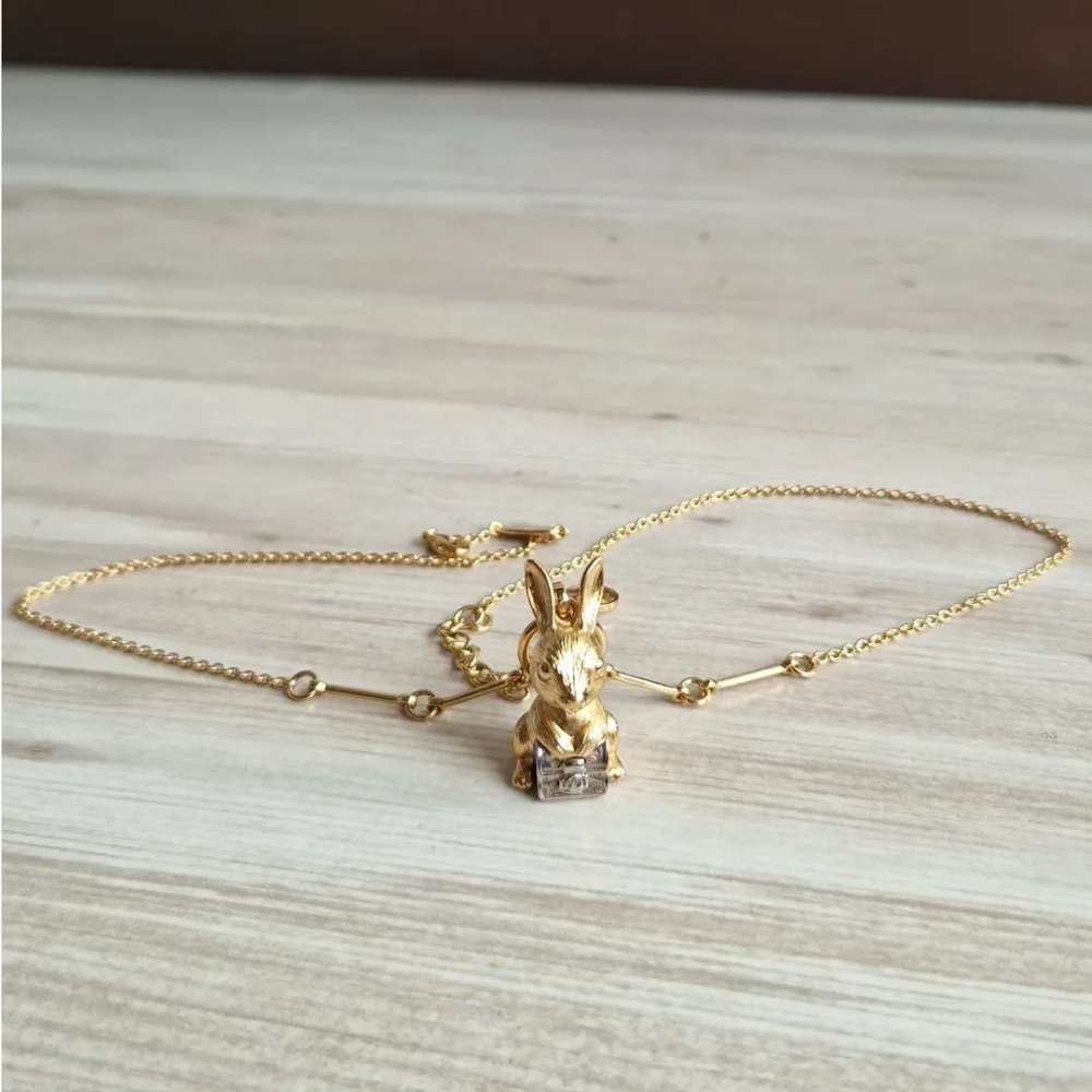 Louis Vuitton Nahrdelnik