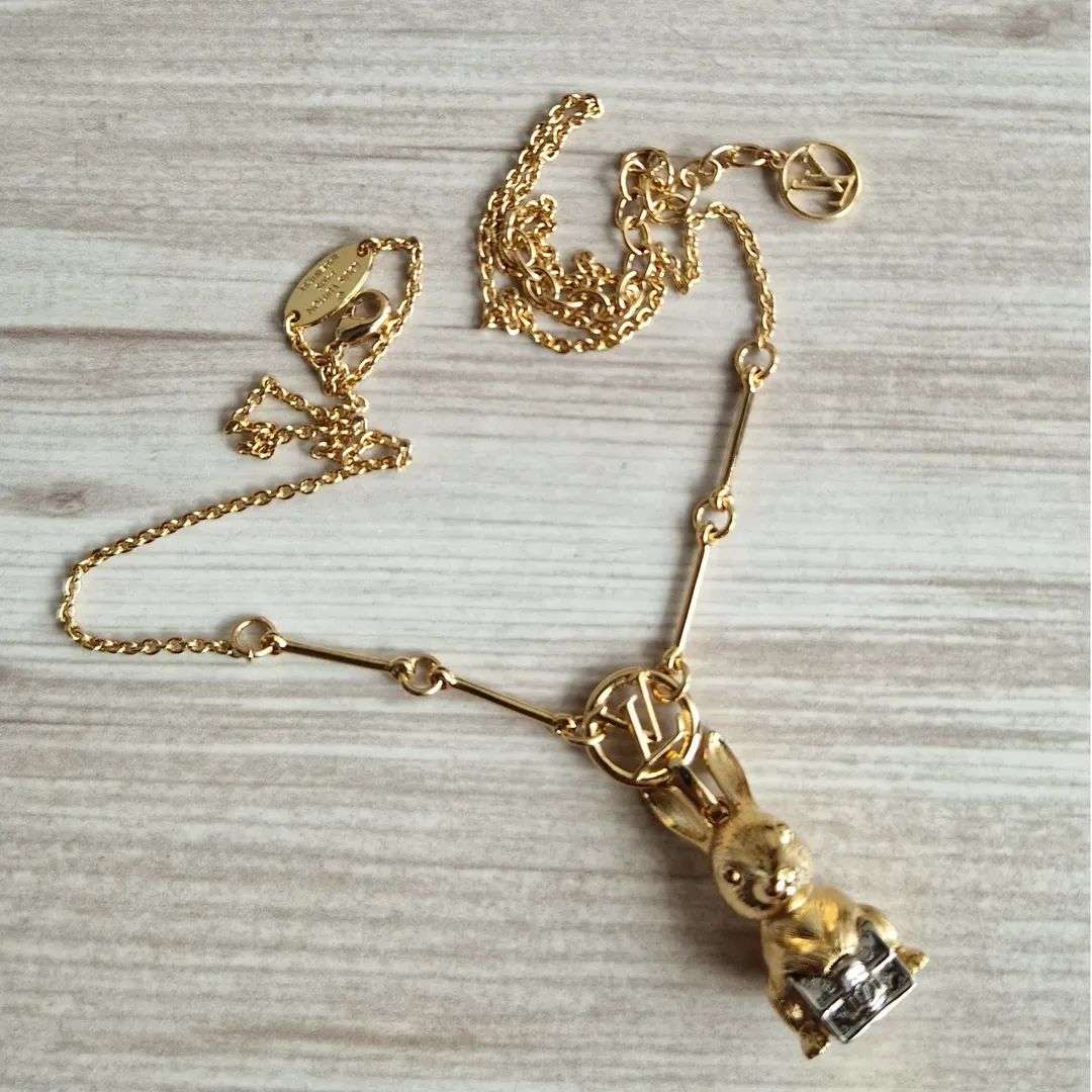 Louis Vuitton Nahrdelnik