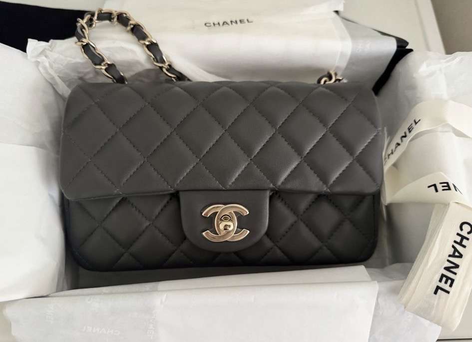 Chanel mini Flap bag