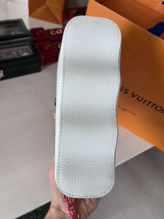 Lv capucines BB