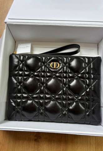 https://www.vipluxury.sk/Dior clutch