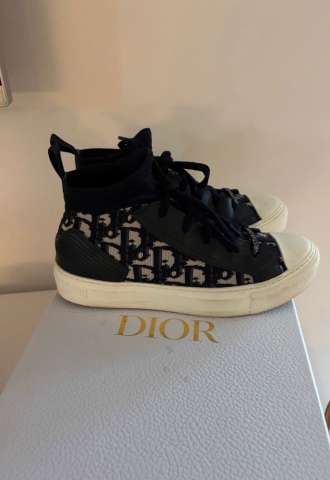 https://www.vipluxury.sk/Dior tenisky
