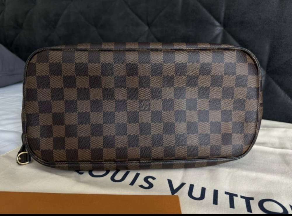 Louis Vuitton Neverfull MM
