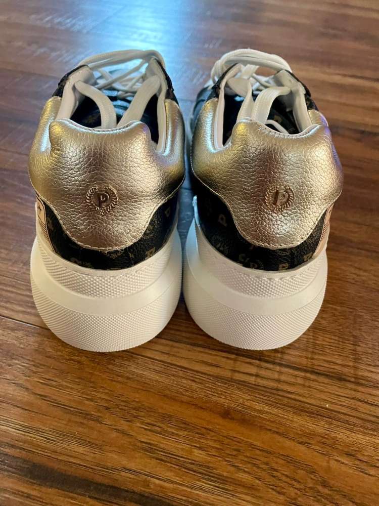 Damsky set kabelka+ tenisky Pollini