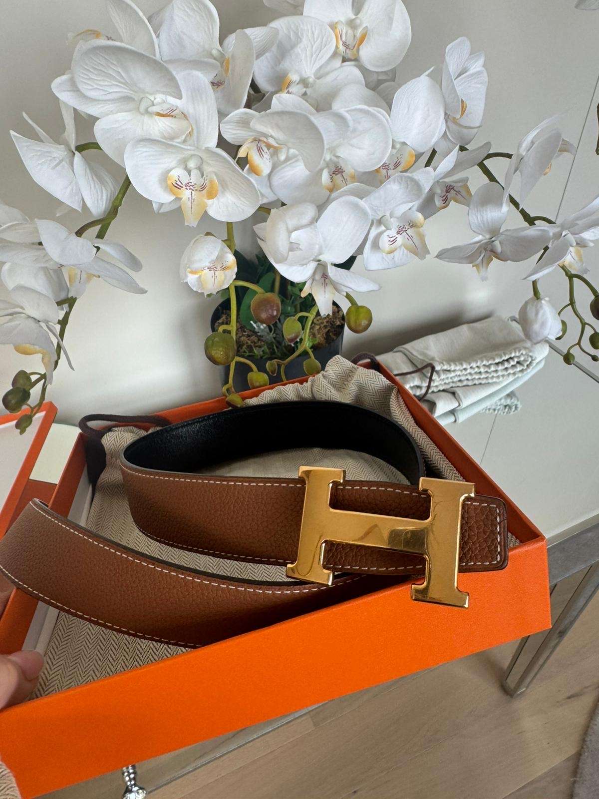 Hermes obojstranný opasok