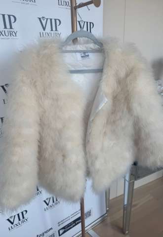 https://www.vipluxury.sk/Kožuch