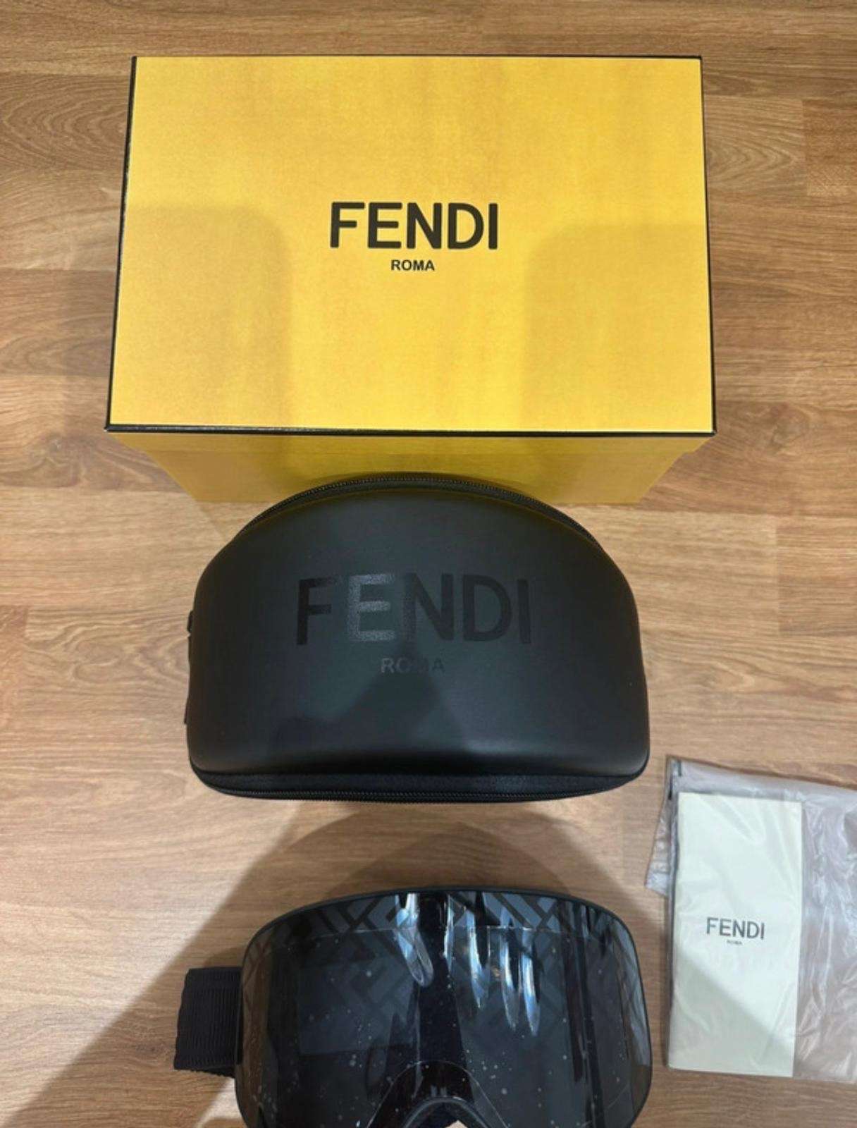 Fendi lyžiarske okuliare