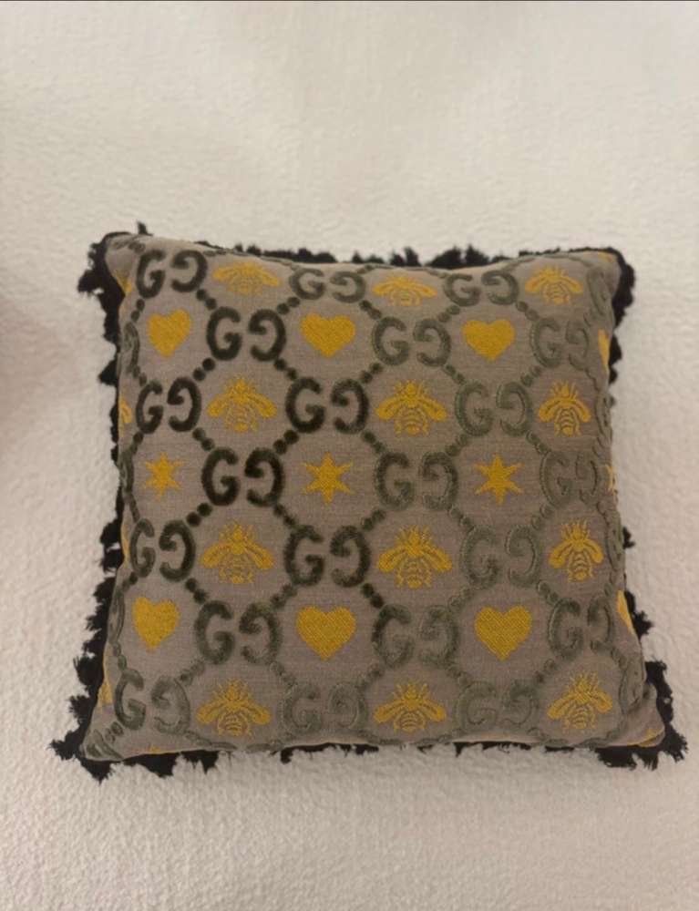 Gucci vankúš