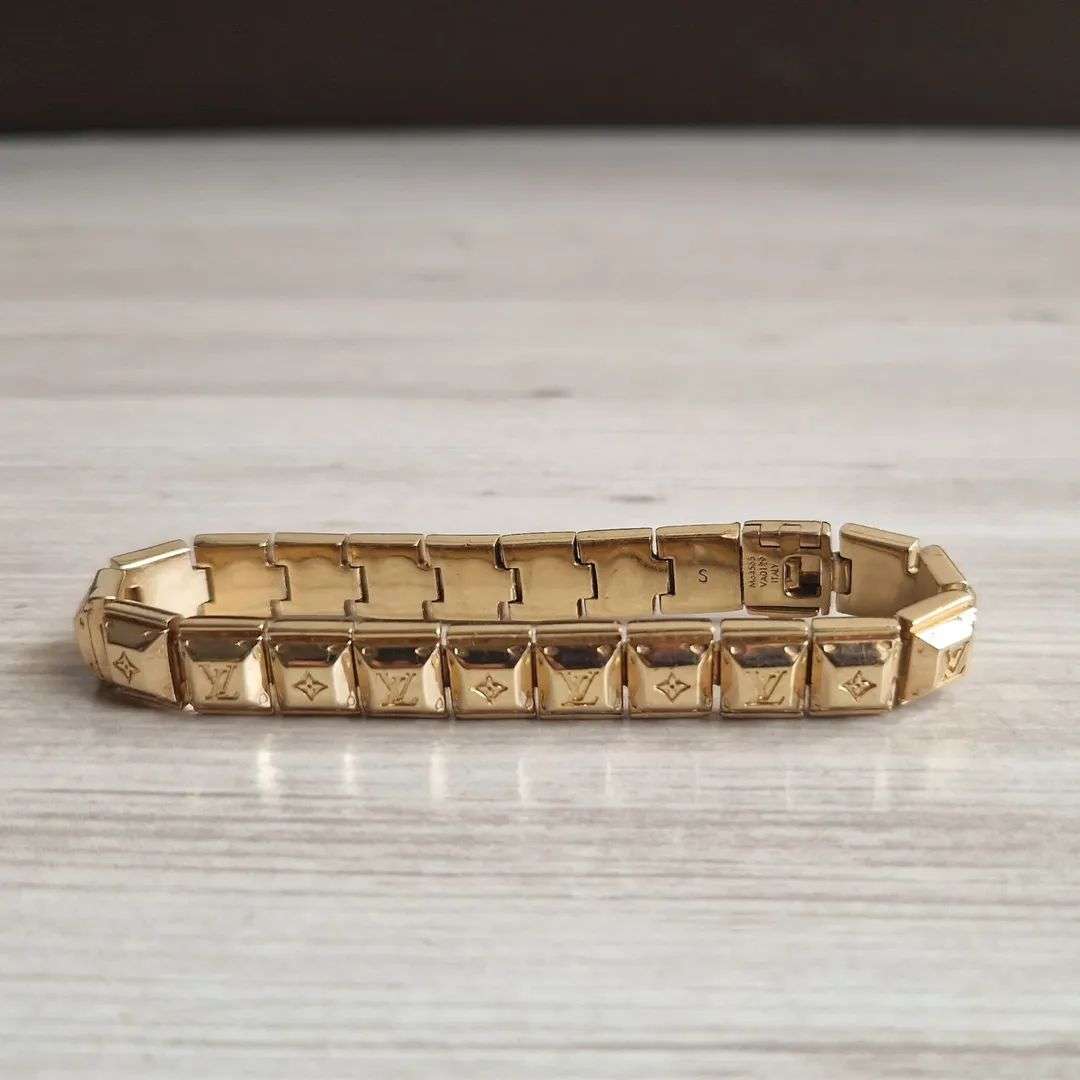 Louis Vuitton Naramek