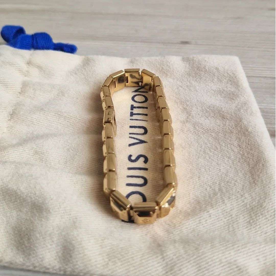 Louis Vuitton Naramek