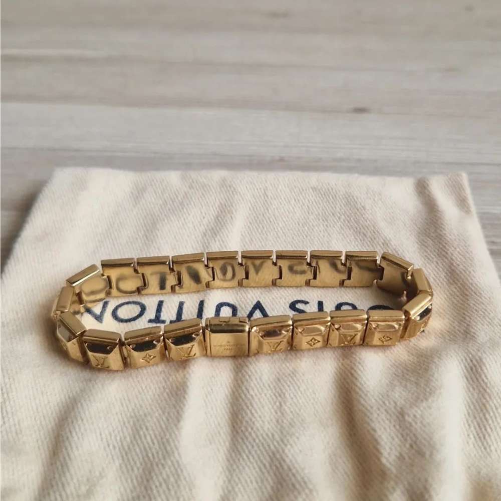 Louis Vuitton Naramek