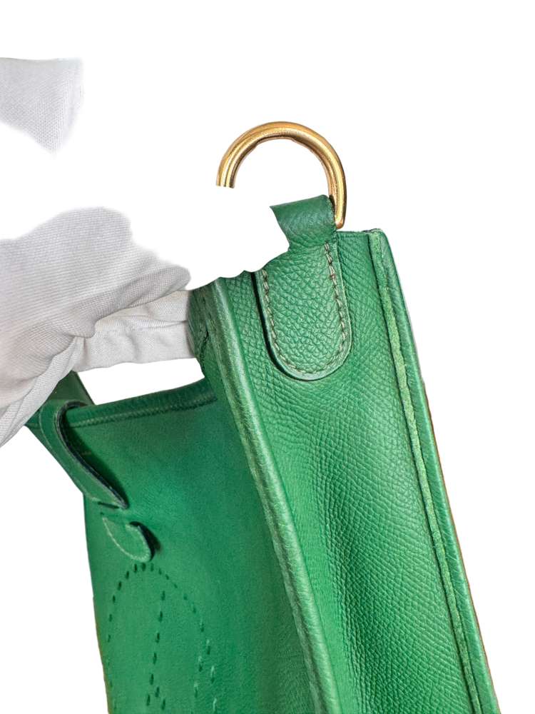 Hermès Evelyne GM Vintage kabelka – hráškovo zelená koža Courchevel