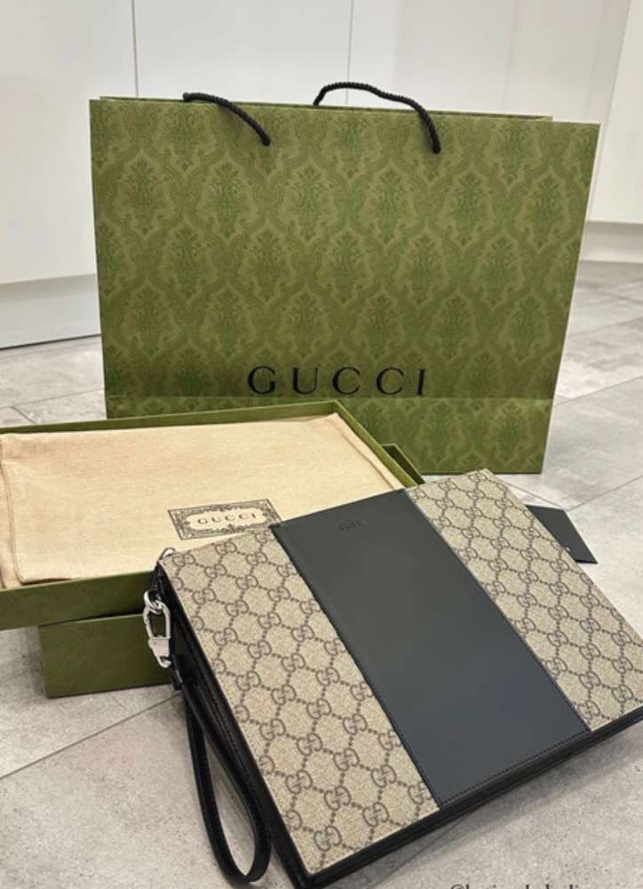 Gucci clutch
