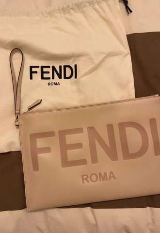 https://www.vipluxury.sk/Fendi clutch