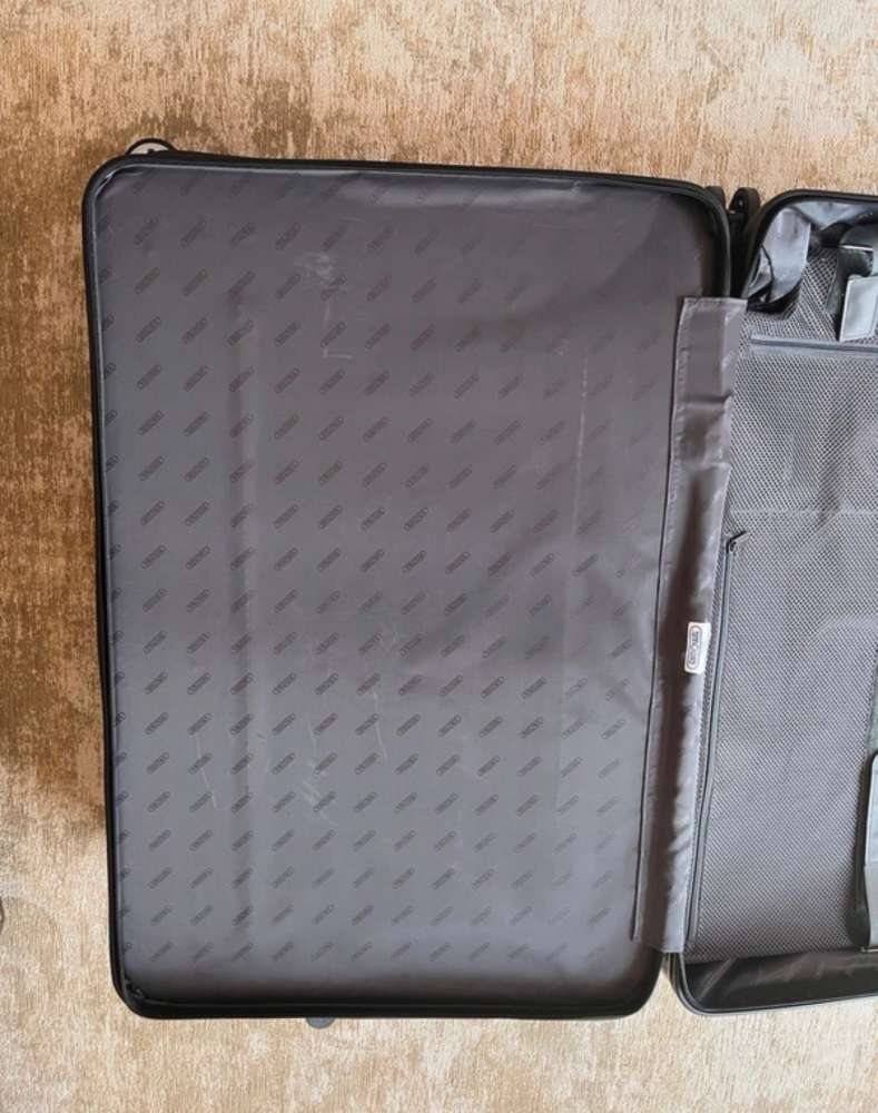 Rimowa kufor