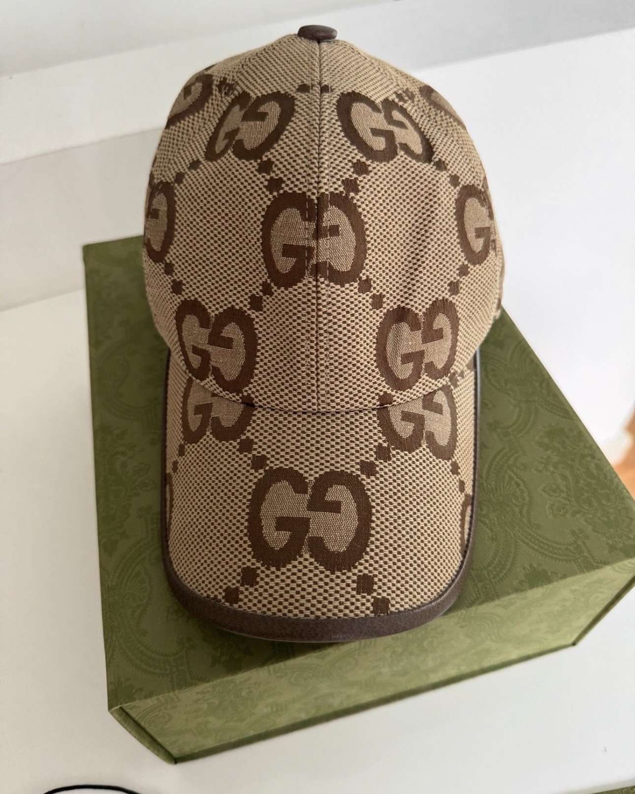 Gucci šiltovka