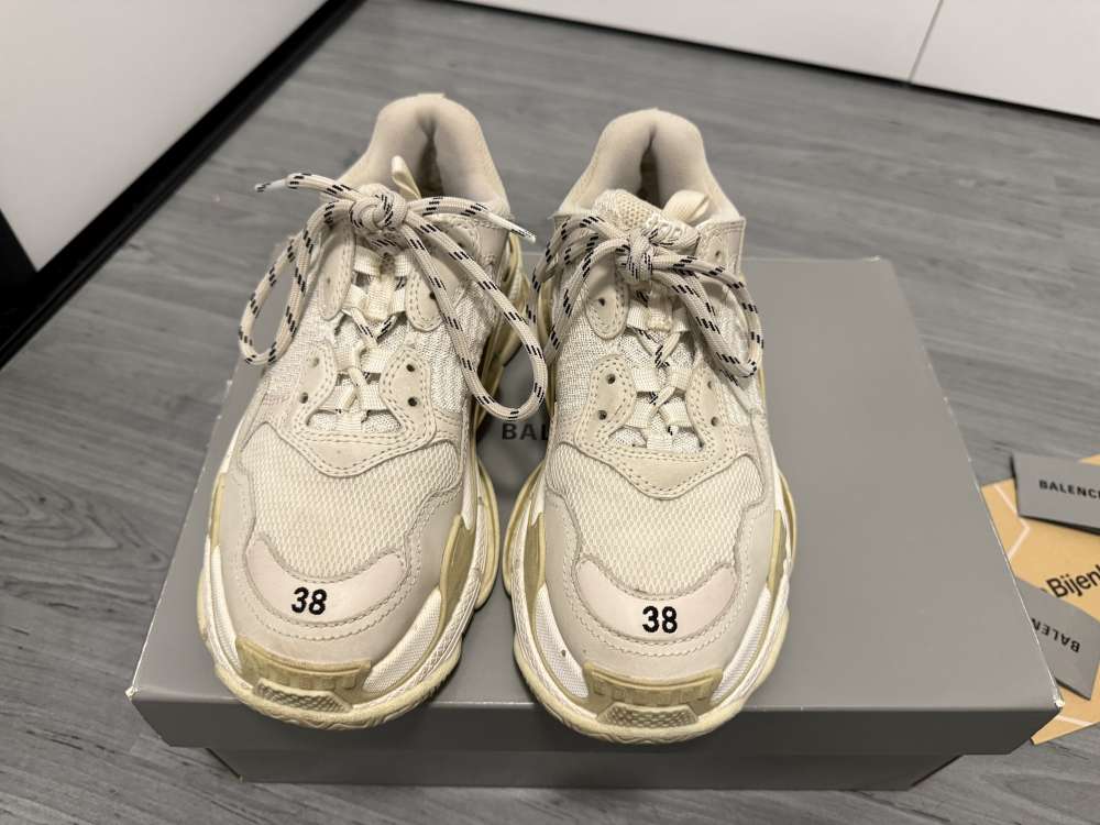 Balenciaga TripleS