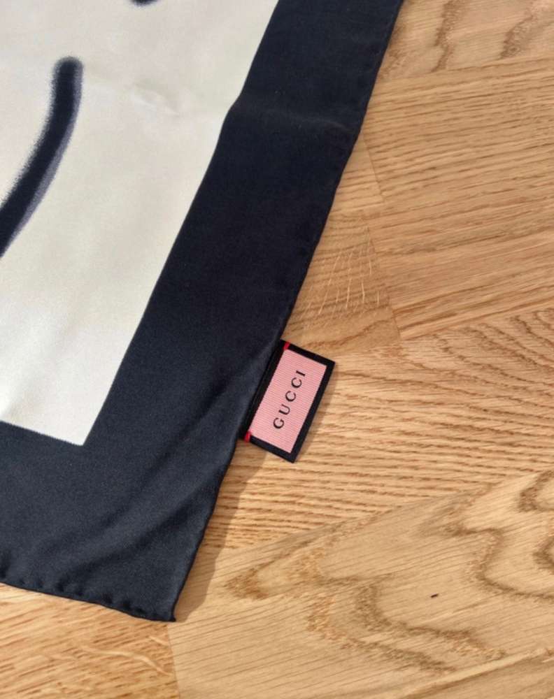 Gucci šatka