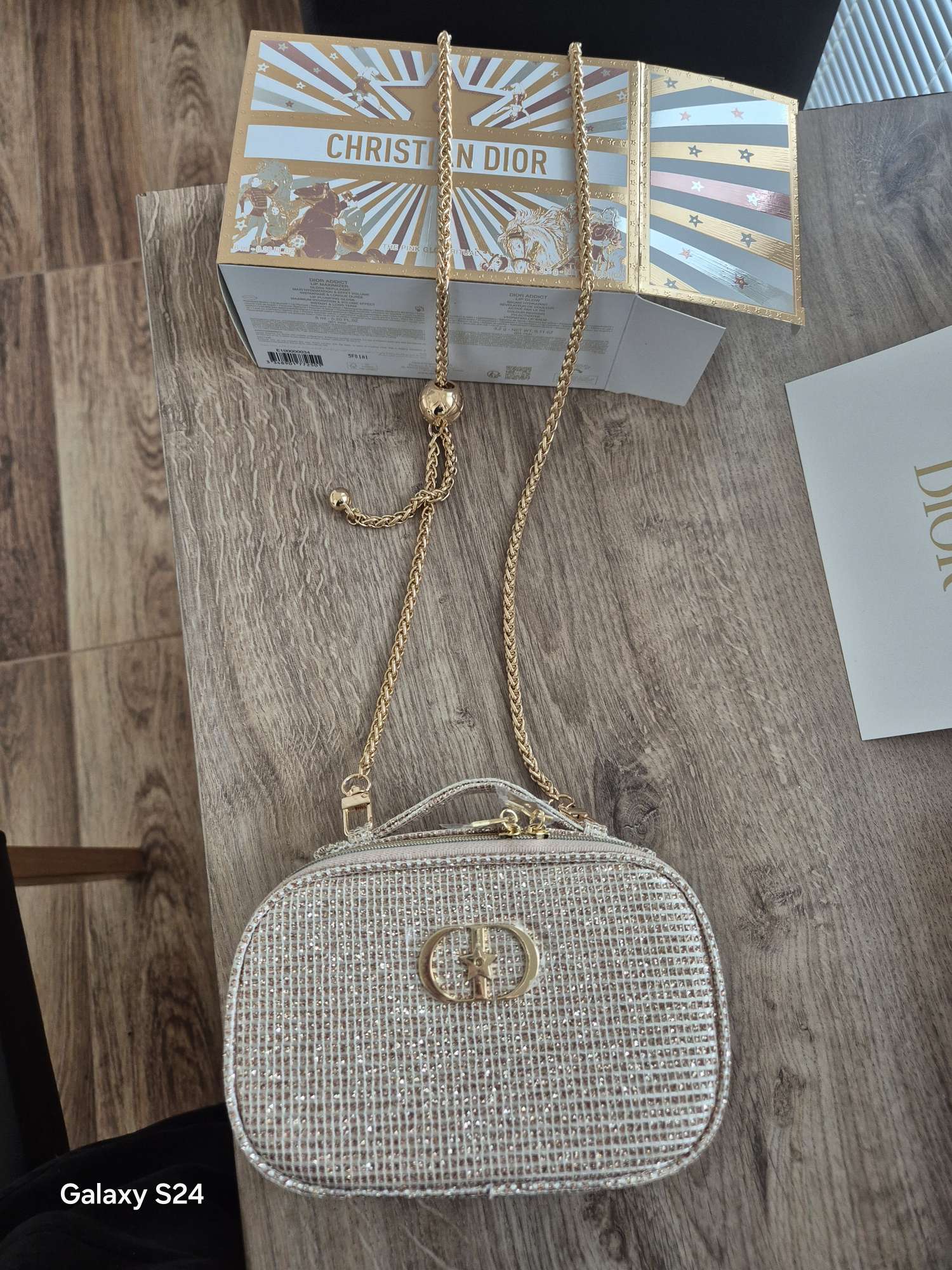 Dior beauty kabelka