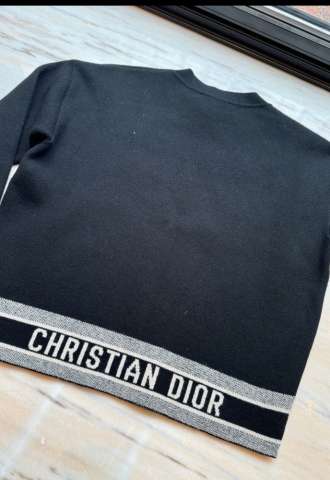 https://www.vipluxury.sk/Dior sveter