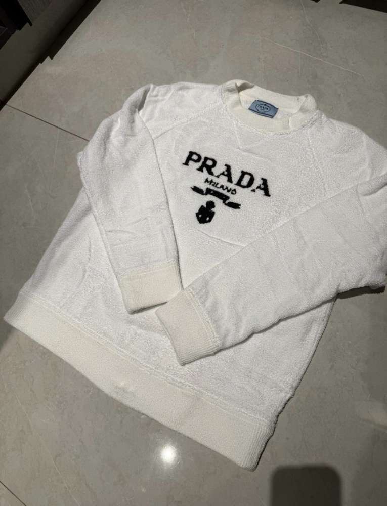 Prada sveter