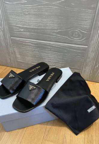 https://www.vipluxury.sk/Prada šľapky