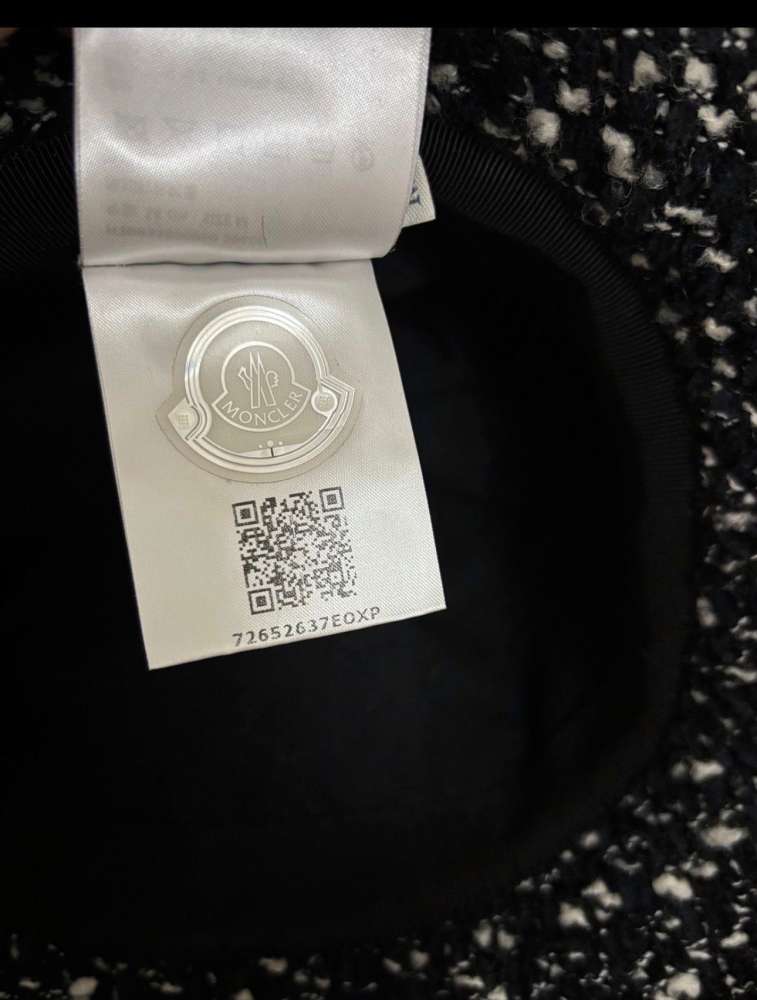 Moncler klobúk