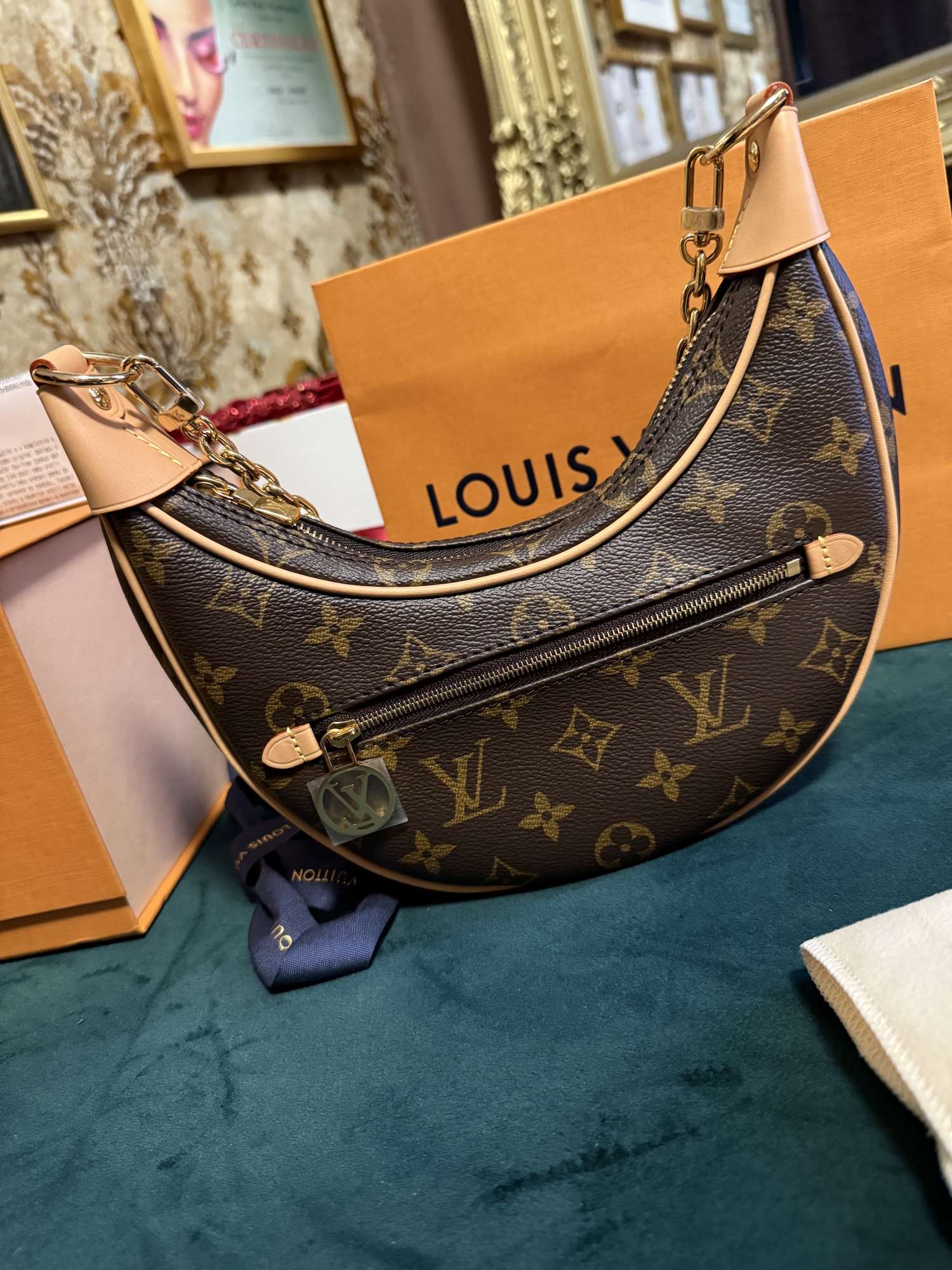 Louis Vuitton Loop