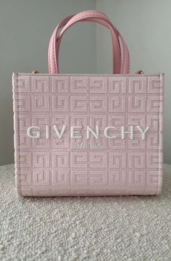Givenchy kabelka