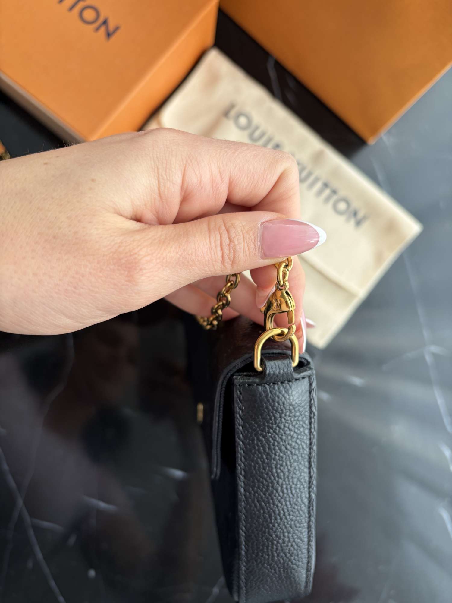 Lv FELICIE  GM M. EMP čierna