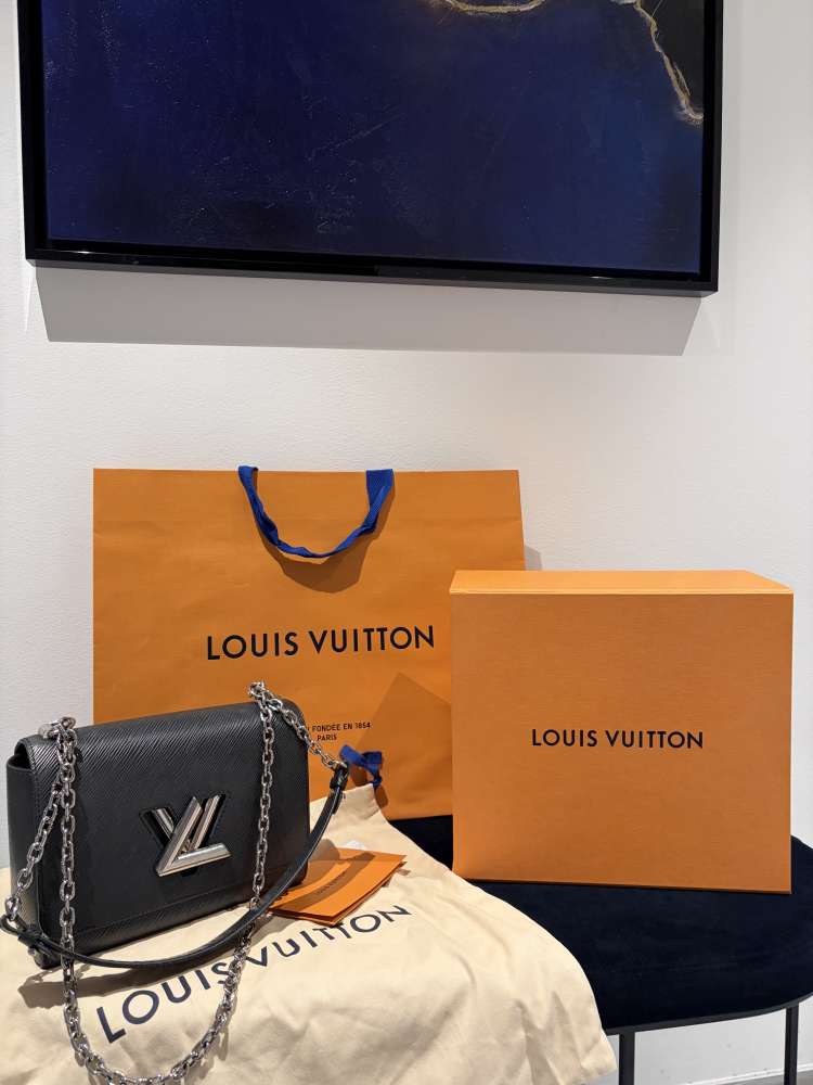 Louis Vuitton Twist MM