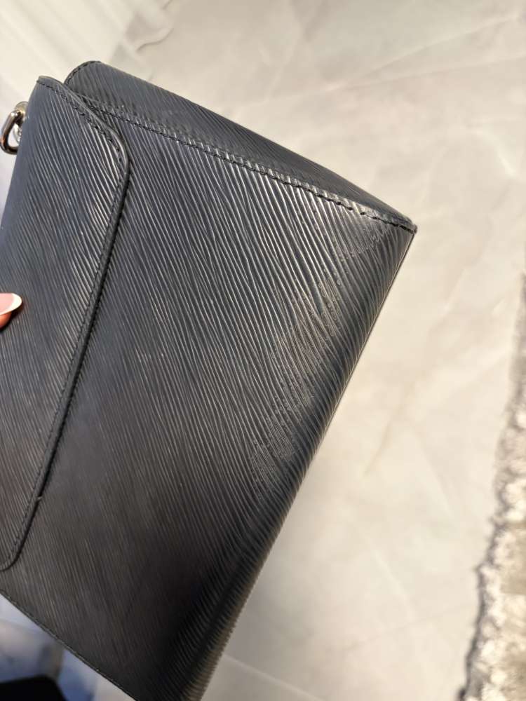 Louis Vuitton Twist MM